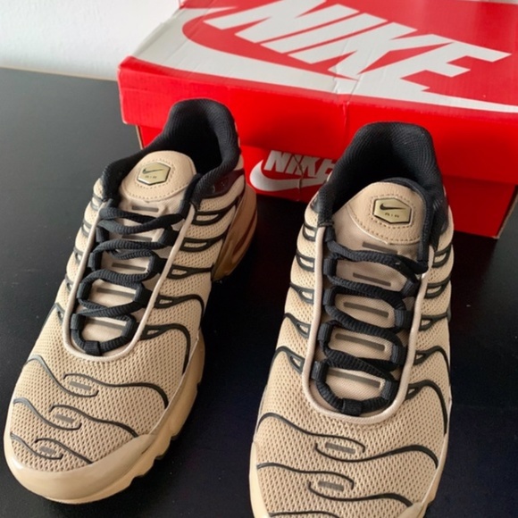 air max plus gs desert